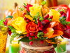 2017Nature___Flowers_Beautiful_autumn_bouquet_with_roses_and_yellow_leaves_119474_2.jpg